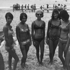 Miss-Beach-Girl-entrants-Surf-Carnival-1968
